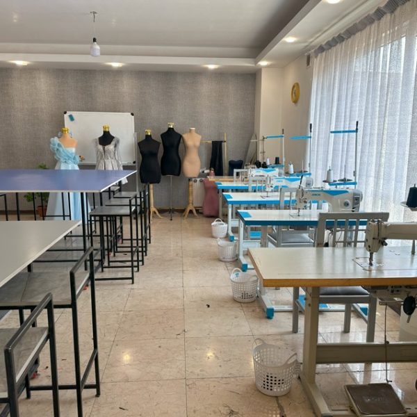 Image 19 600x600
